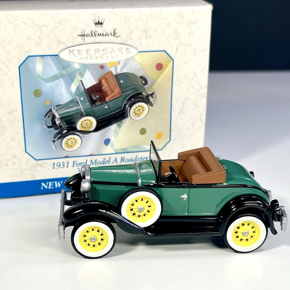 1998‎ Hallmark Keepsake Ornament 1931 Ford Model A Roadster Die Cast Christmas